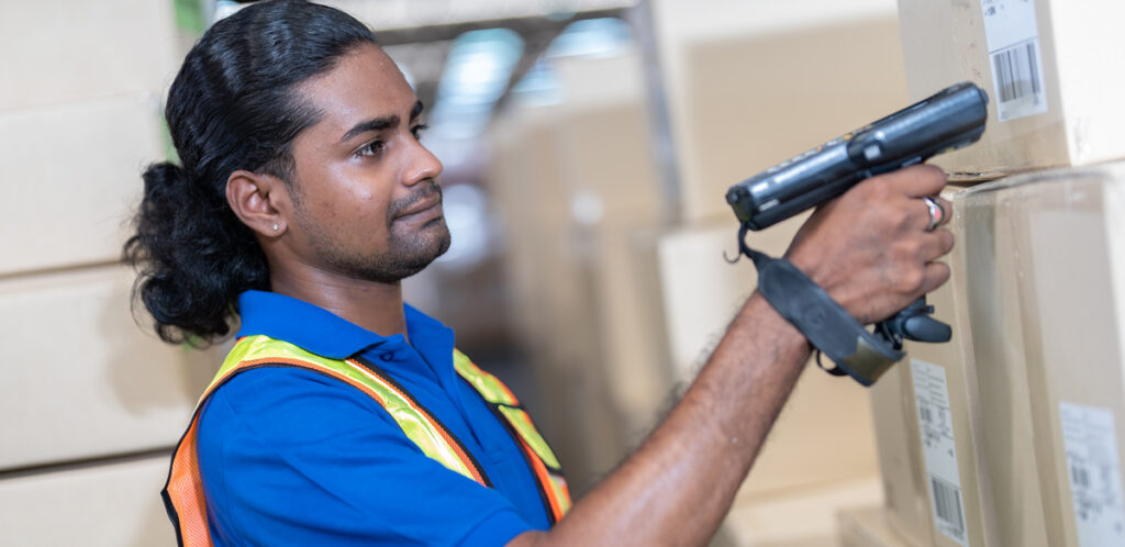 blog Paper & Pencil vs Barcode Systems in Warehouse Inventory